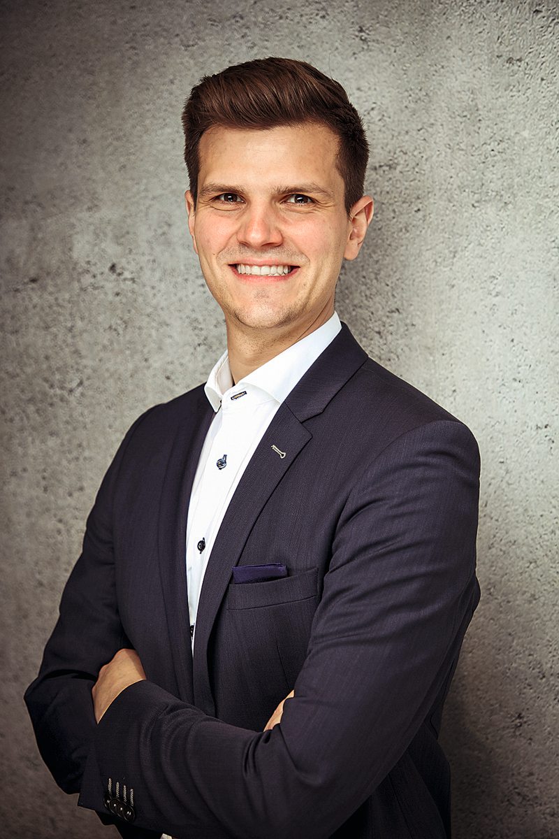 Portraitbild Jason Hayer