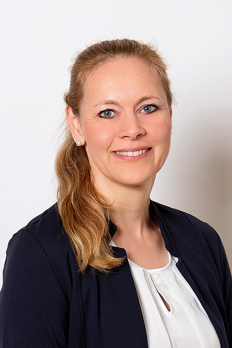 Portraitfoto Nadine Zirbes