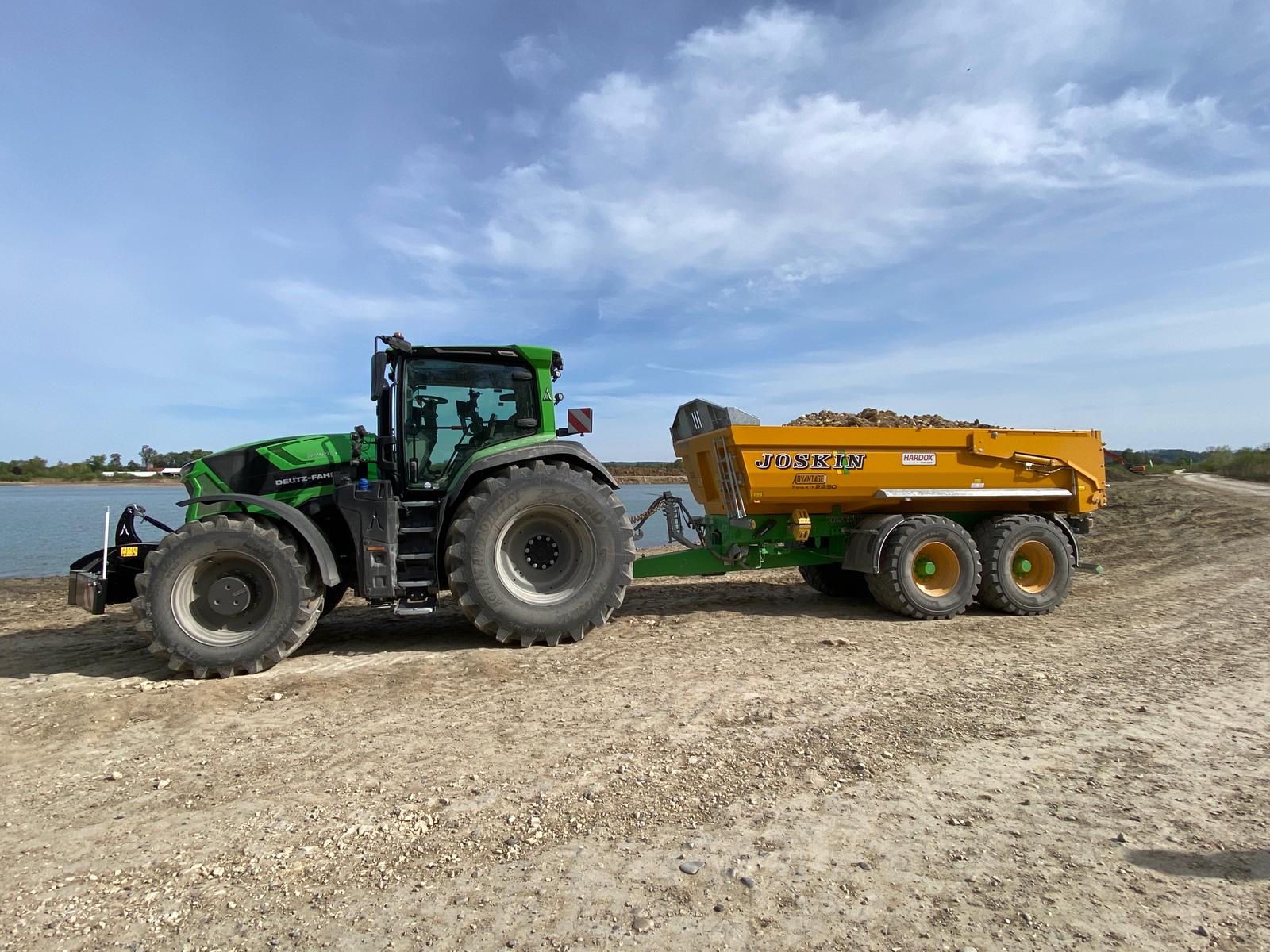 Traktor Deutz Fahr 8 Series TTV 