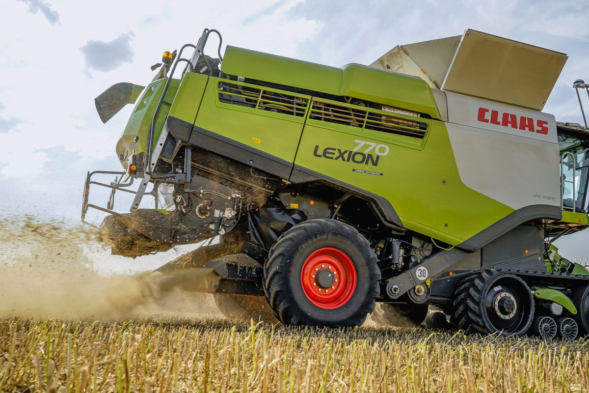 Mähdrescher mit SeedTerminator zur Bekämpfung von Ungräsern