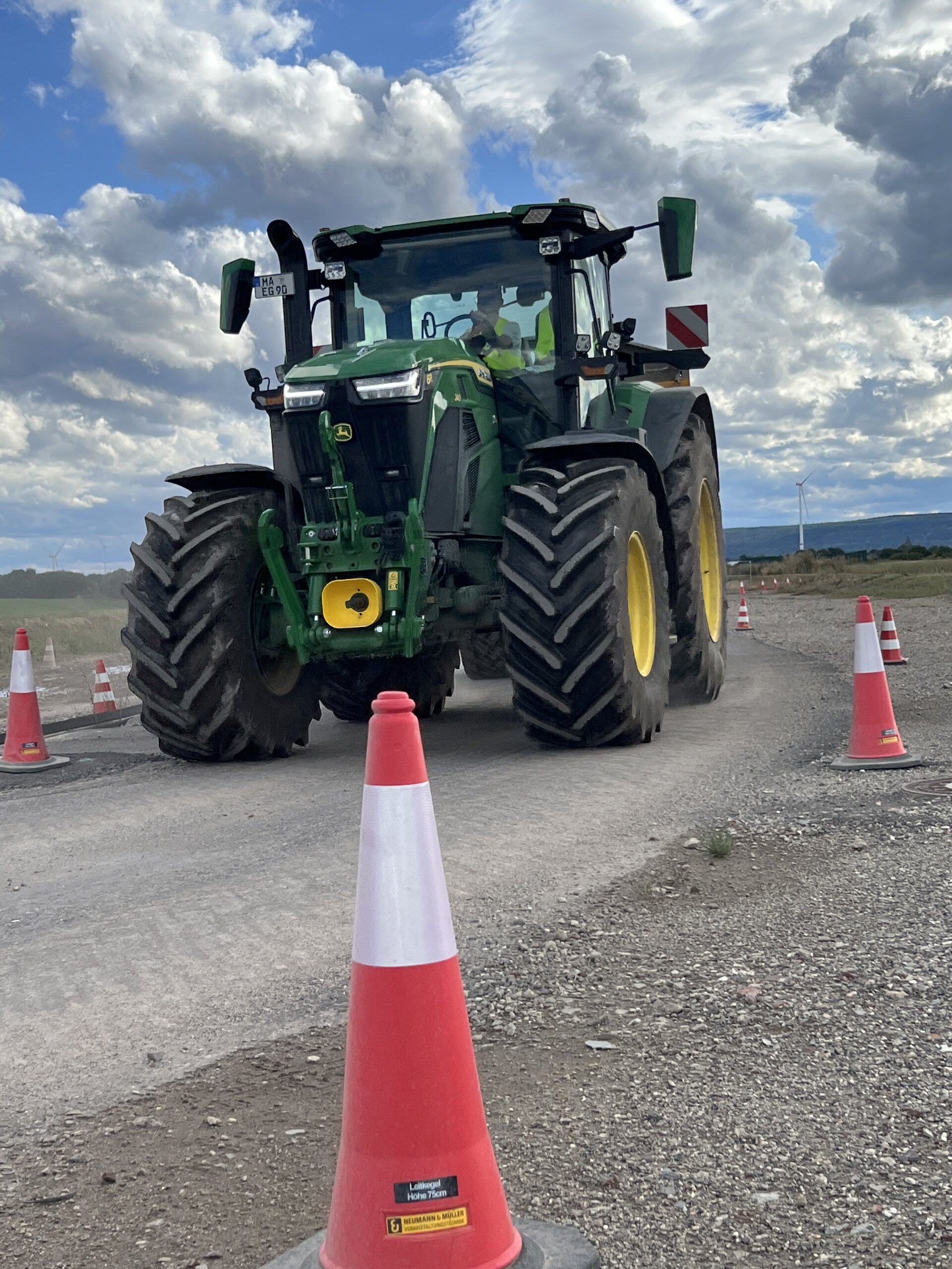 John Deere Traktormodell 6R