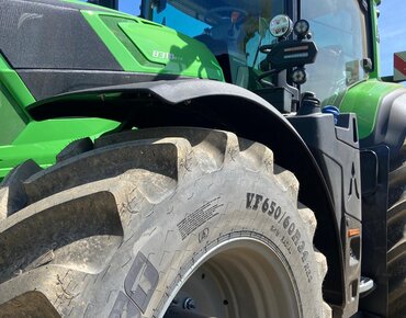 Traktor Deutz Fahr 8 Series TTV 
