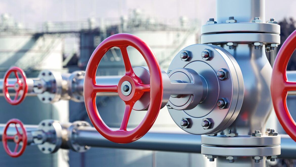 Rotes Steuerungsrad einer Pipeline
