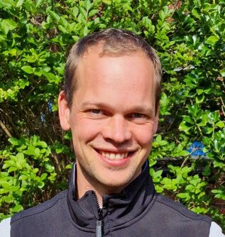 Dr. Johannes Hausmann
