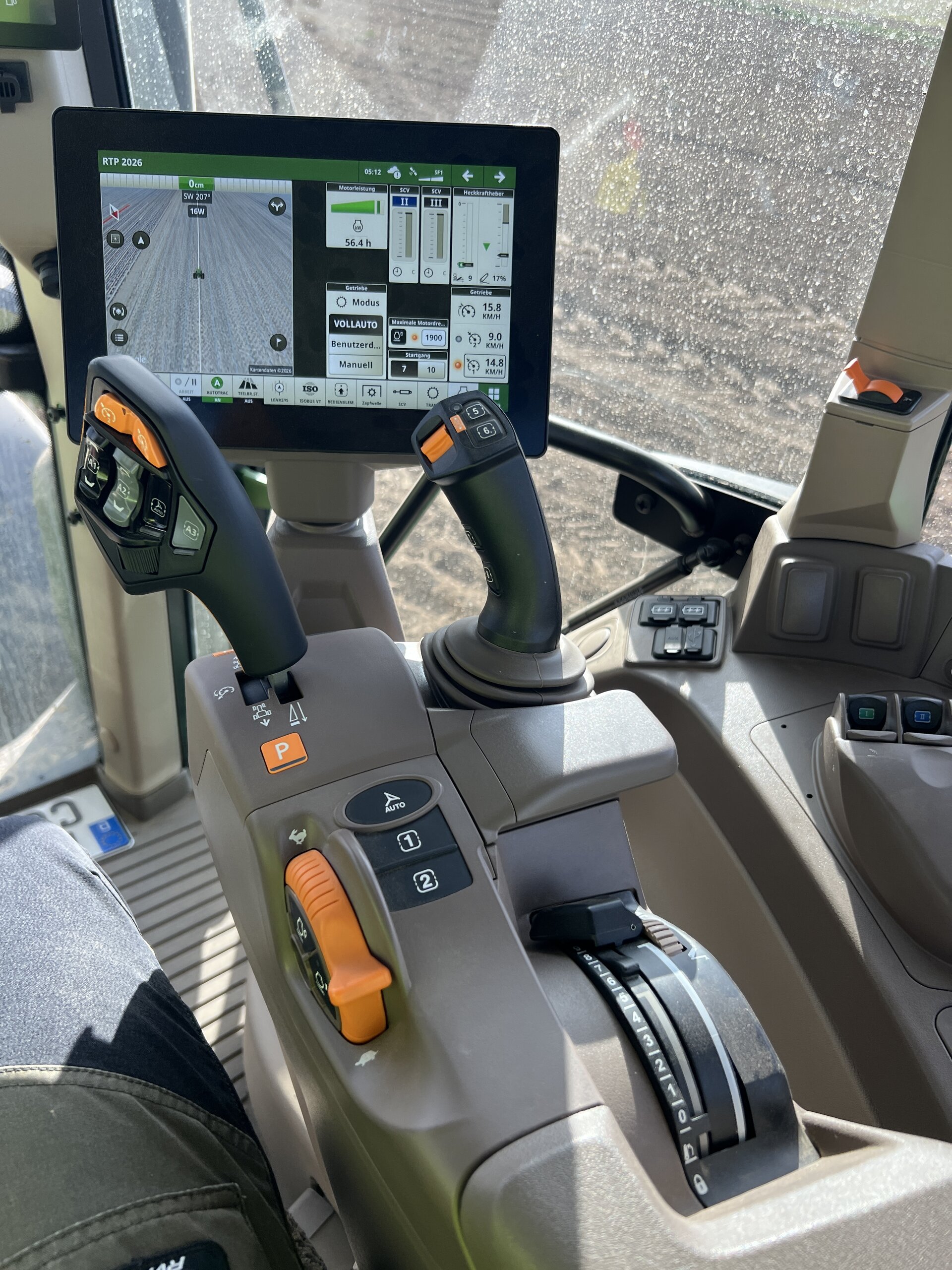 John Deere Traktormodell 6M Kabine
