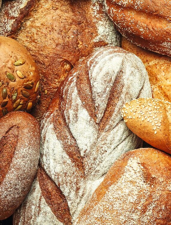 Frisches Brot und Brötchen