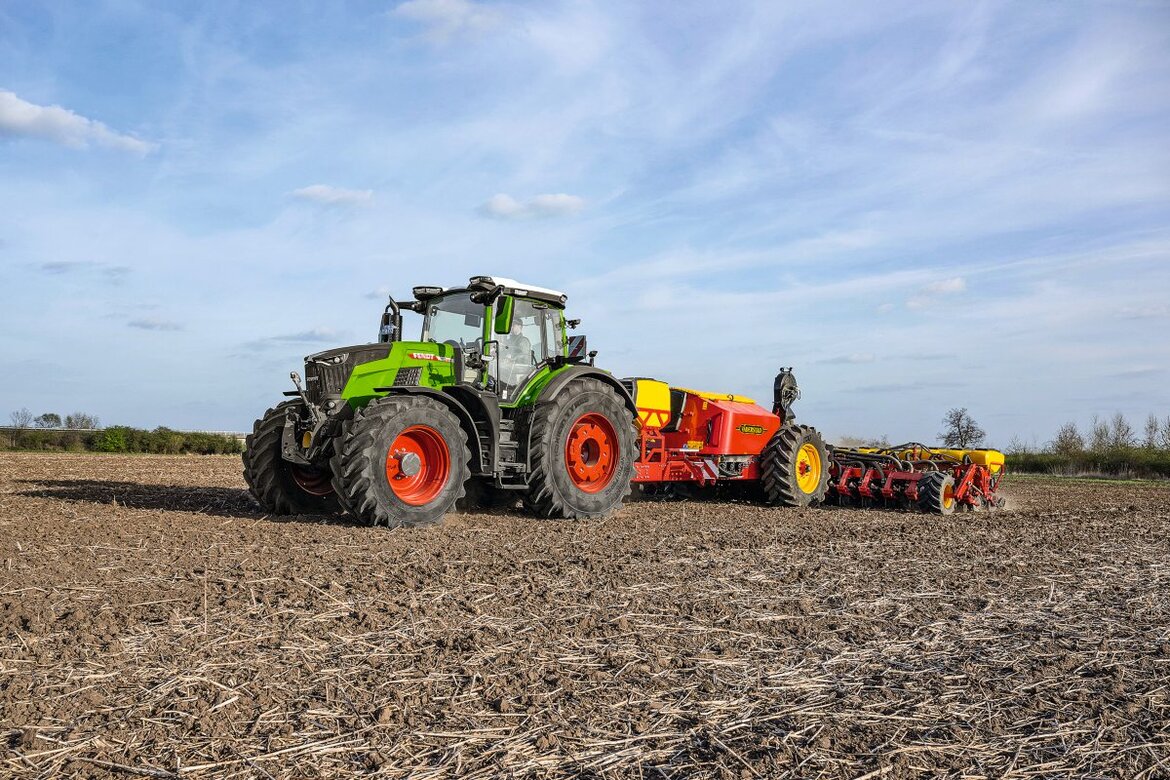Fendt Schlepper (fünfte Generation des 800 Vario )