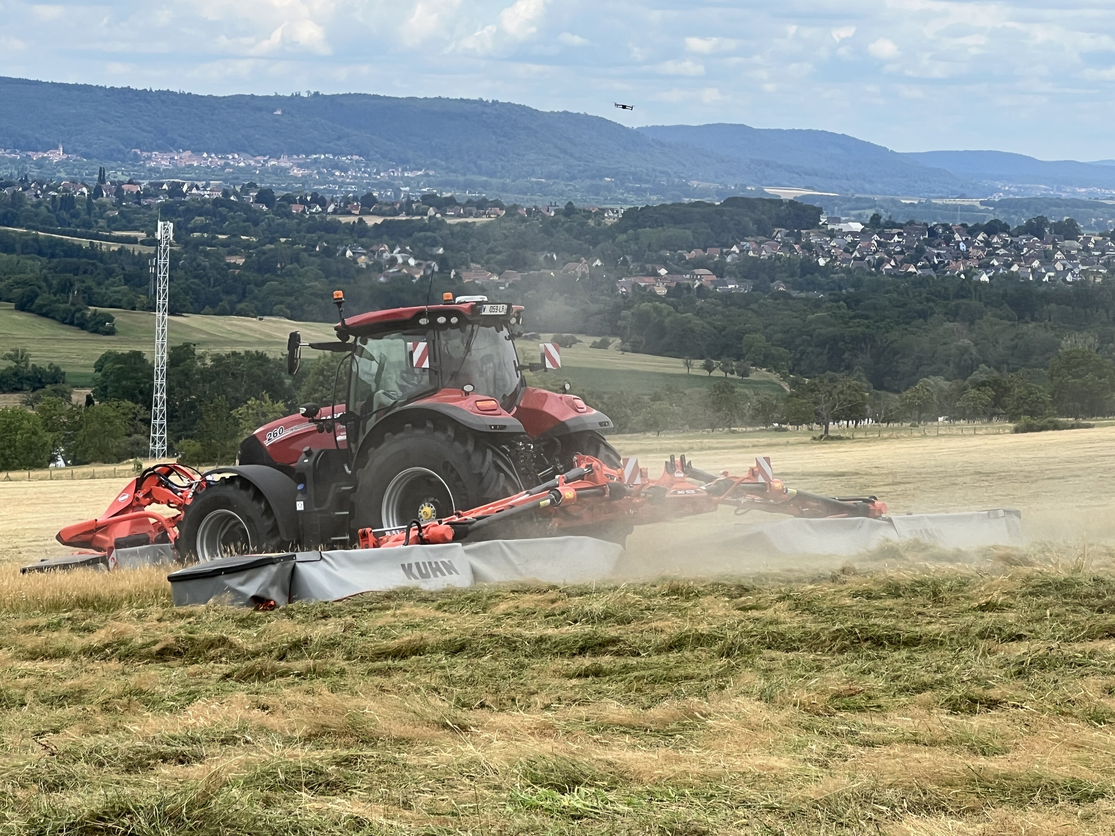 Traktor mit Mähwerk