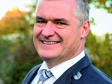 Dr. Christian Bickert 